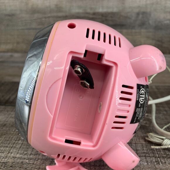 Hello Kitty Clock Pink AM/FM Projection Radio - Picture 9 of 11